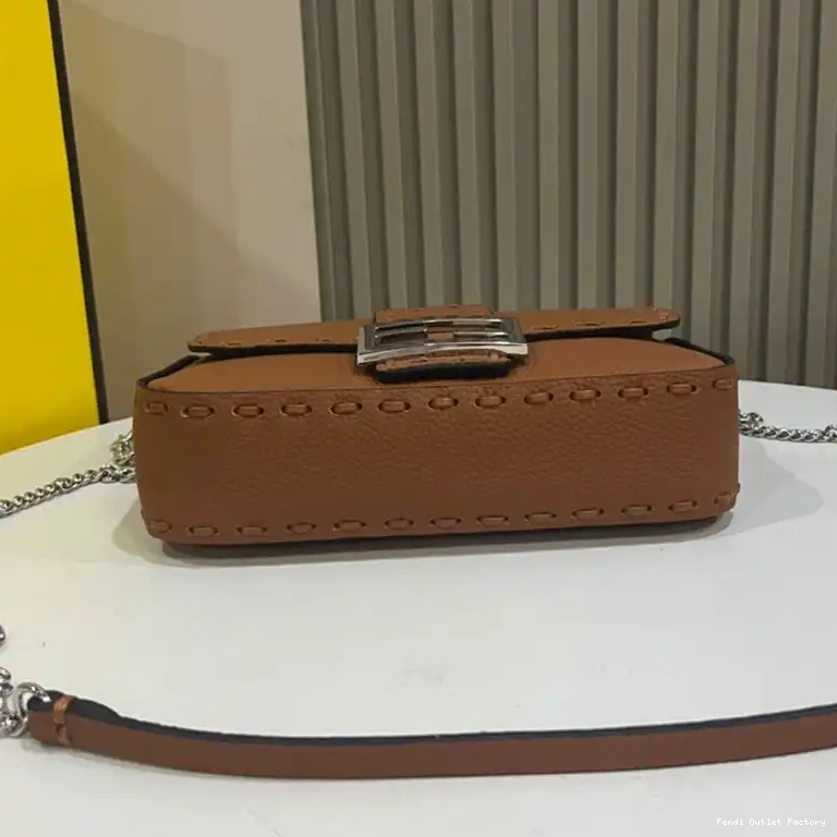 Vintage HOT Fendi Leather Bag Cuoio Mini In Romano Baguette Brown Selleria 0604